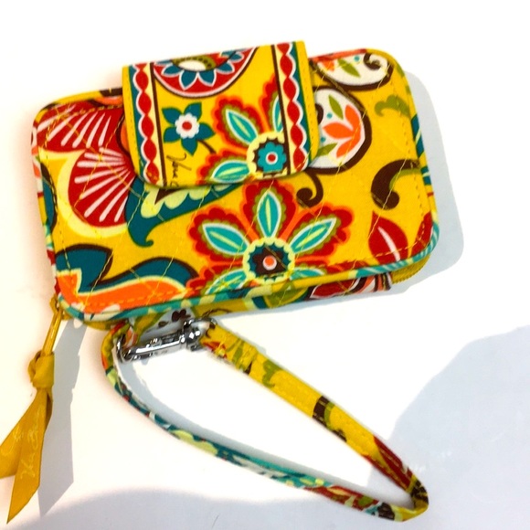 Vera Bradley Handbags - NWOT Vera Bradley Wallet/Wristlet